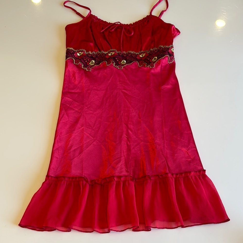 Vintage Red Sleeveless slip Dress with Embroidered Detail
